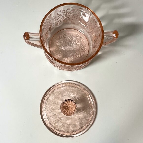 Cream and sugar set, pink poinsettia pattern by Jeannette Glass - Picture 5 of 8